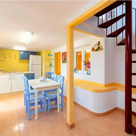 بيت للعطل Spacious In تيولادا
