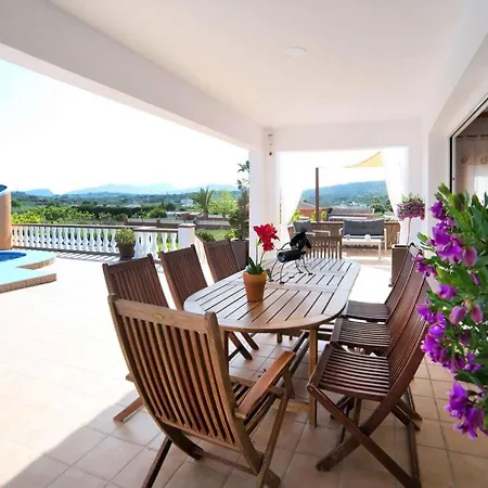 بيت للعطل Spacious In