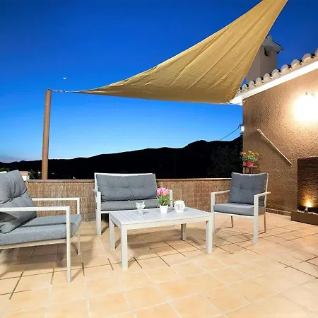 بيت للعطل Spacious In *